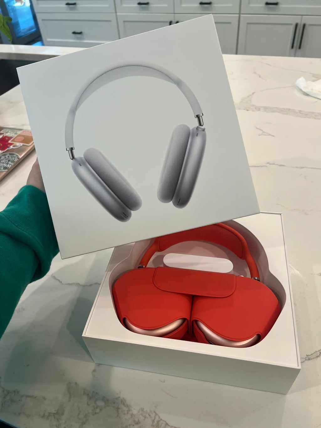 NEW Apple AirPods Max with Smart Case in Pink 8Z66