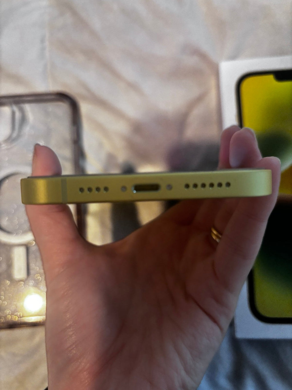 Apple iPhone 14 Plus 128 GB in Yellow for Unlocked 2J59