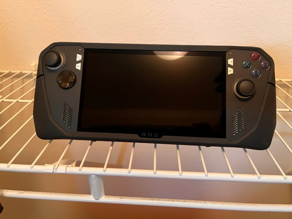 ASUS ROG Ally Z1 Extreme w/ Case 6N92