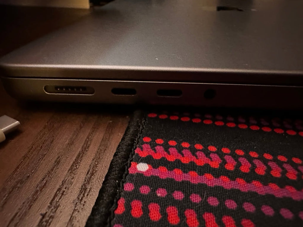 MacBook pro 2021 14 inch 1D15