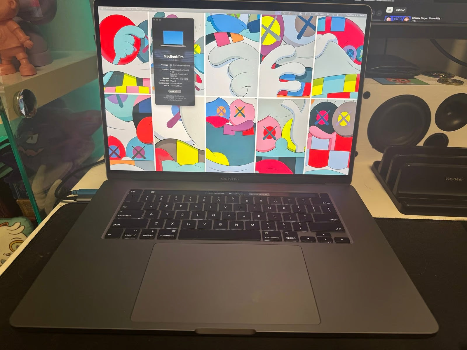 2019 MacBook Pro 16 7Q93