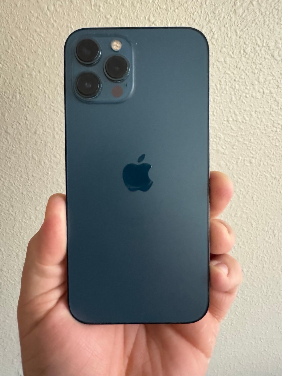 Apple iphone 12pro max 256GB unlocked 9W89