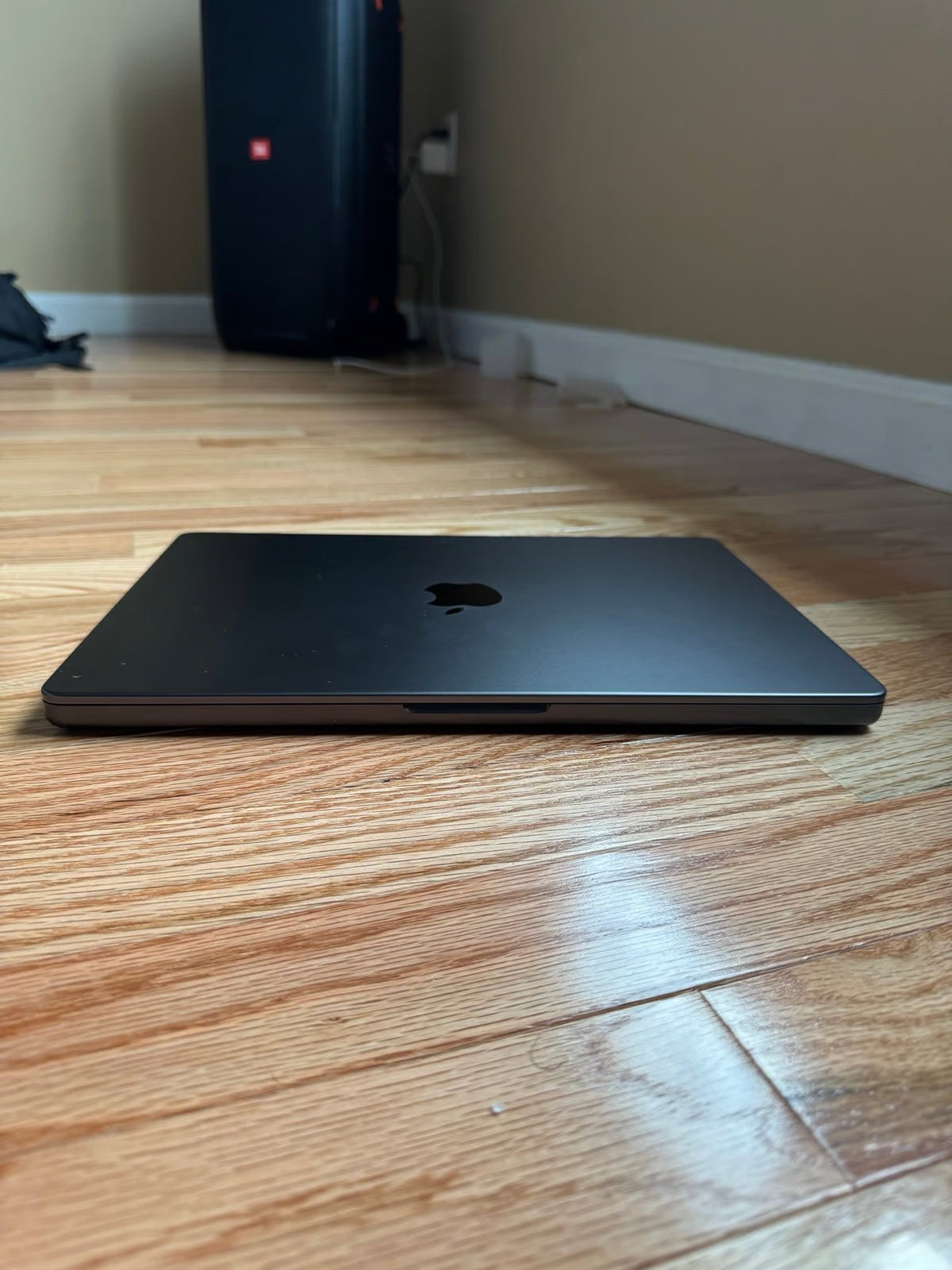 14-Inch Macbook Pro with Apple M3 Pro Chip 18GB/1TB SSD 1S81