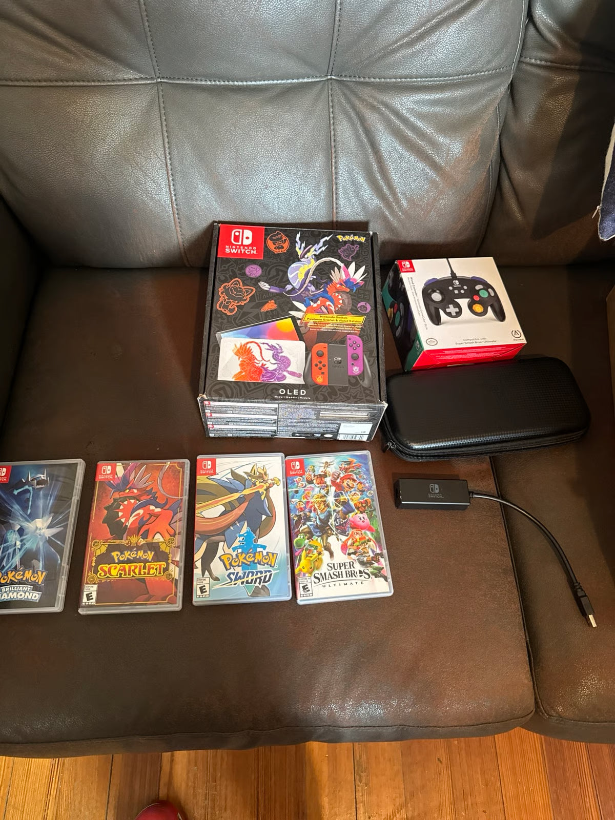 Nintendo Switch 鈥?OLED Model Pok茅mon Scarlet & Violet Edition 5V25