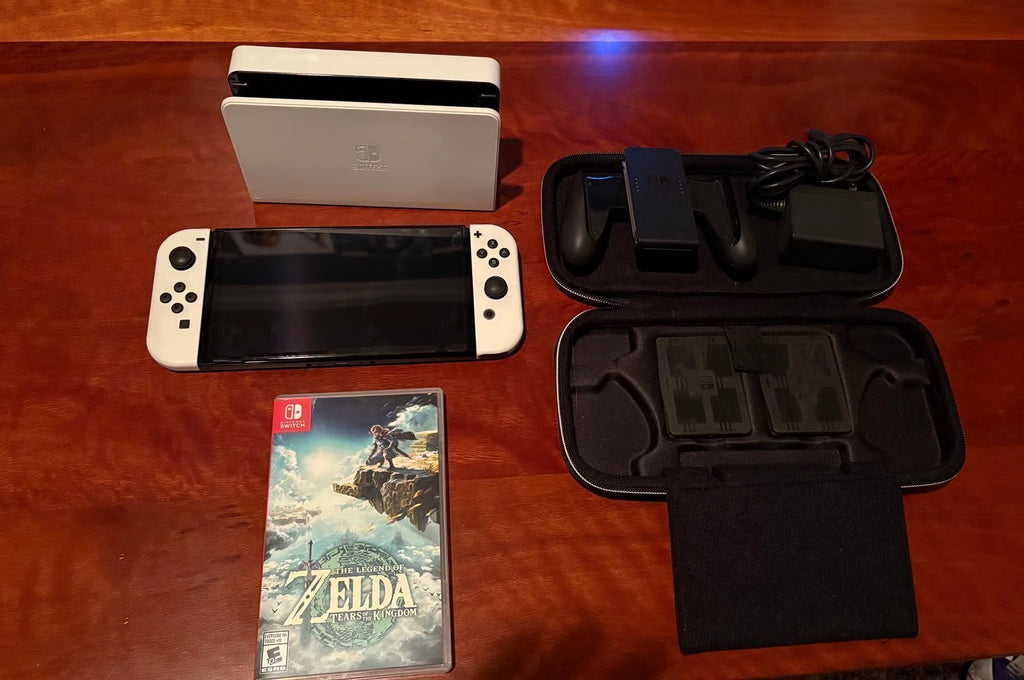 Nintendo Switch - OLED Model White with Zelda Tears of the Kingdom game 3P33