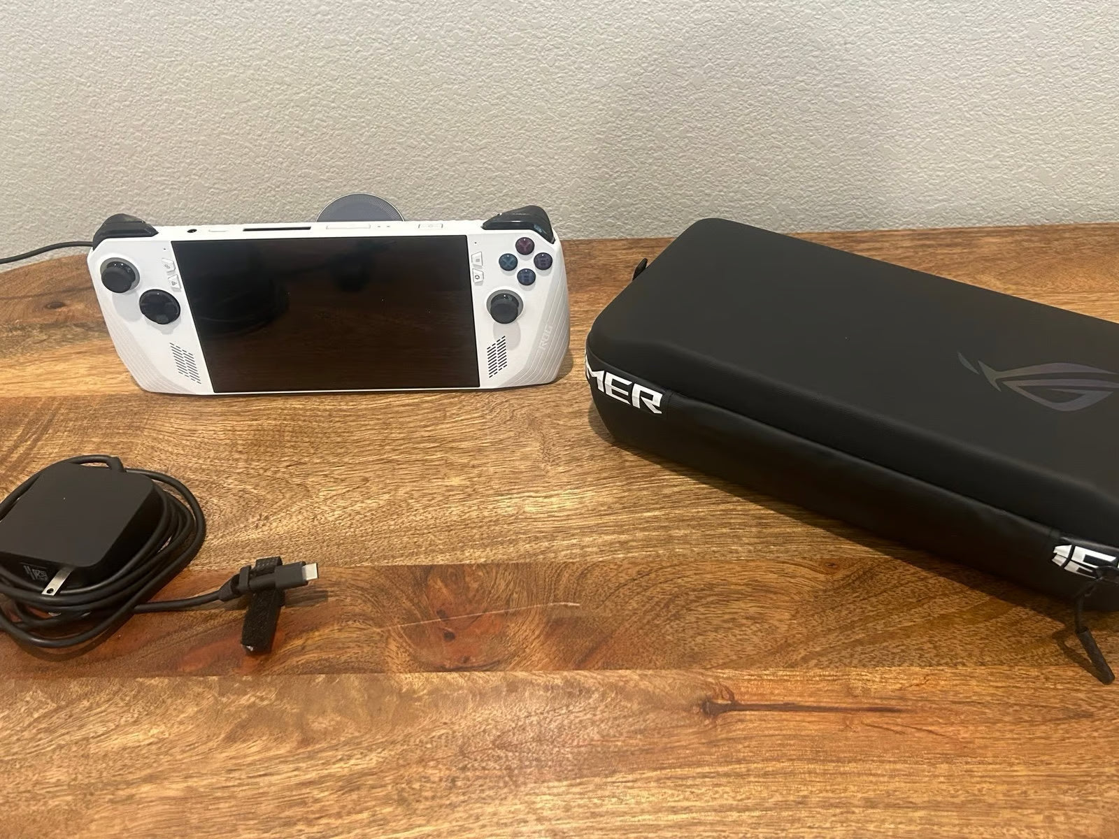 Asus Rog Ally z1 extreme 8M23