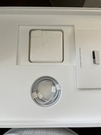 MacBook Pro 15inch corei9 Gray 8L26