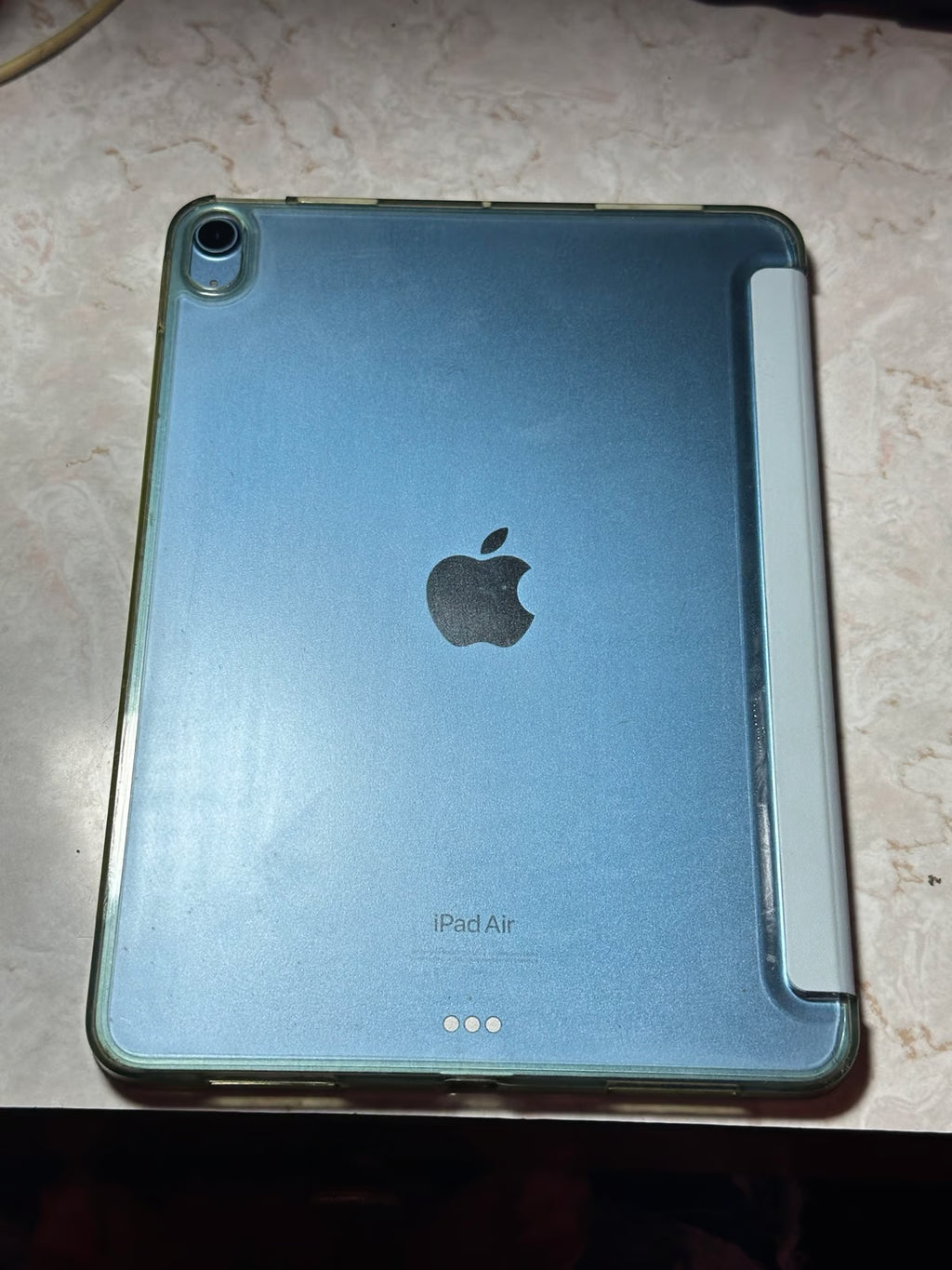 Blue 10.9 inch iPad Air - 256GB 6W38