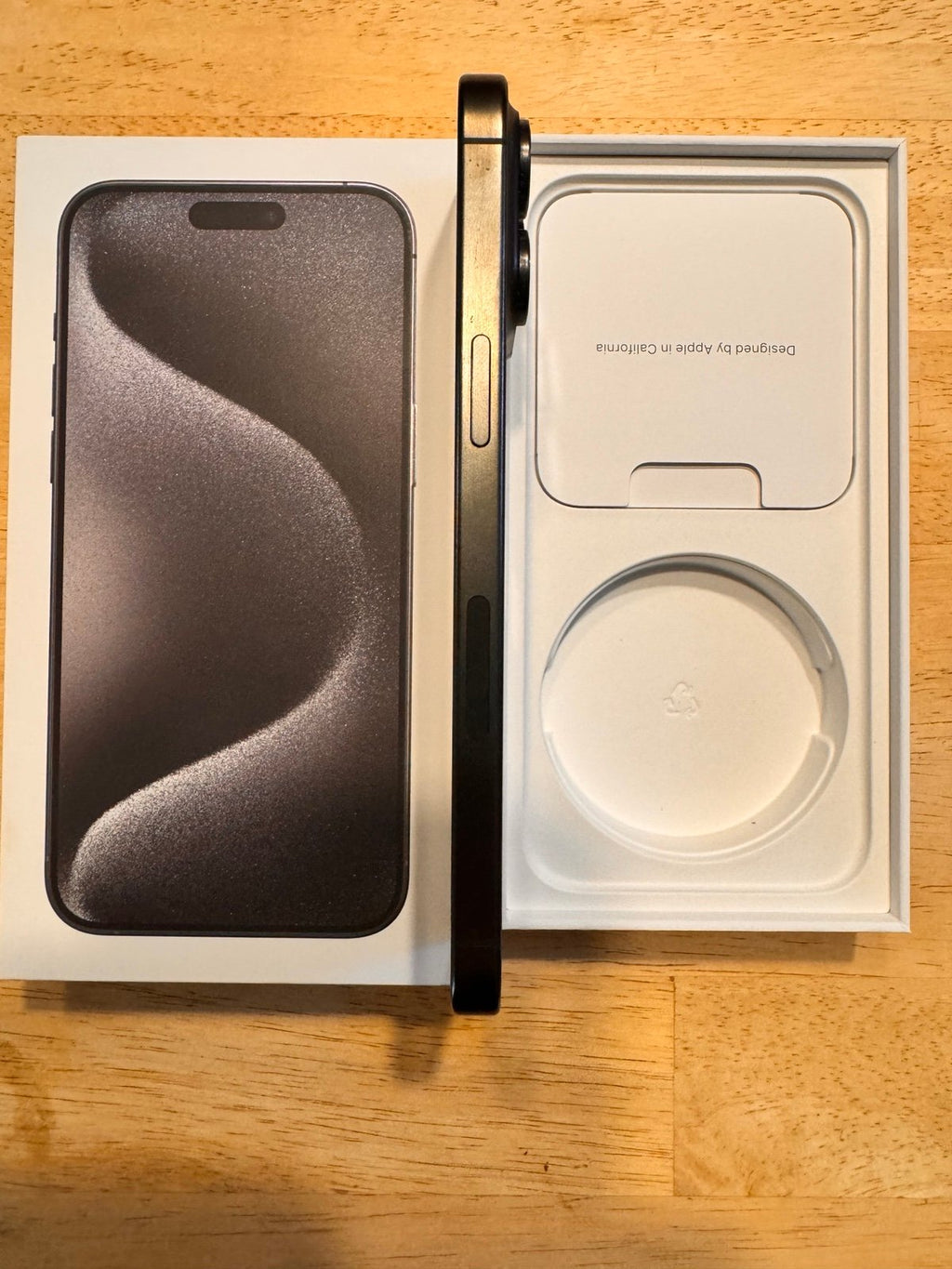 iPhone 15 Pro Max 256GB (unlocked) 1R56