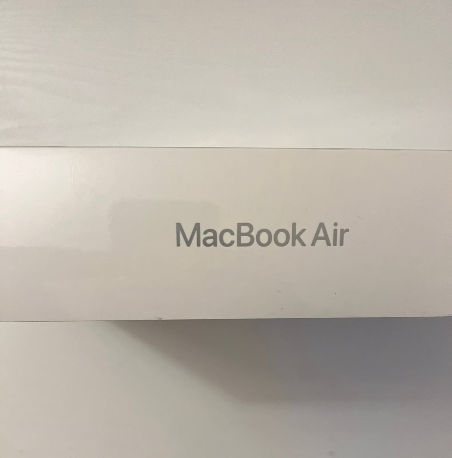 macbook air 2020 7N82