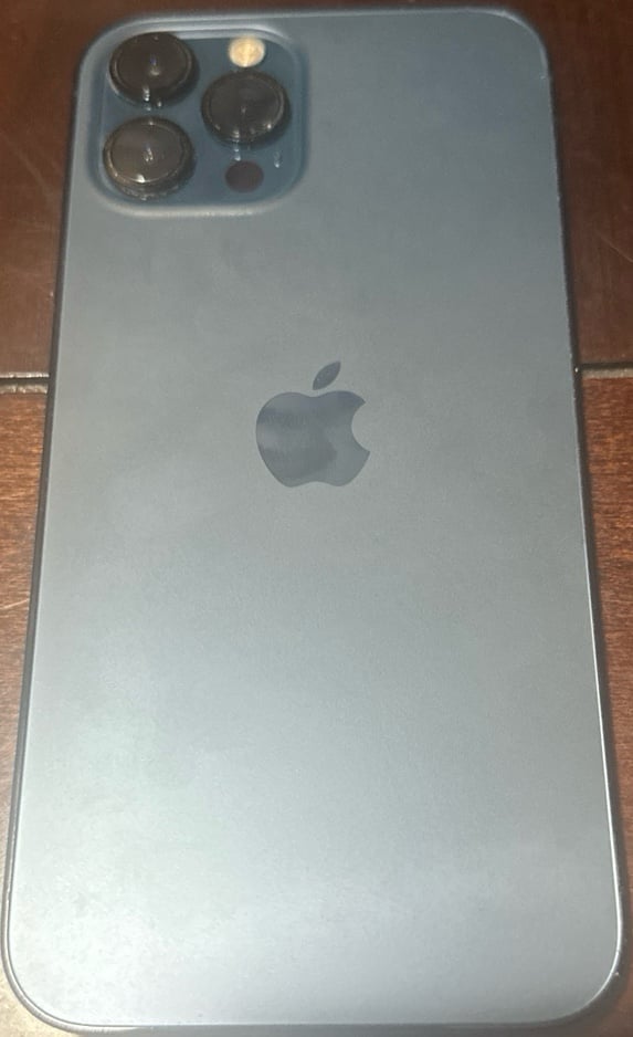 iPhone 12 Pro Max 512GB UNLOCKED 8Z83