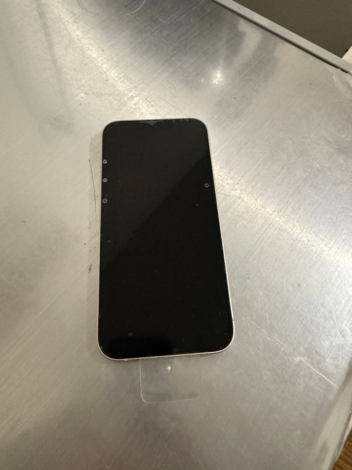 iPhone 13 128gb pink Tmobile 6E11