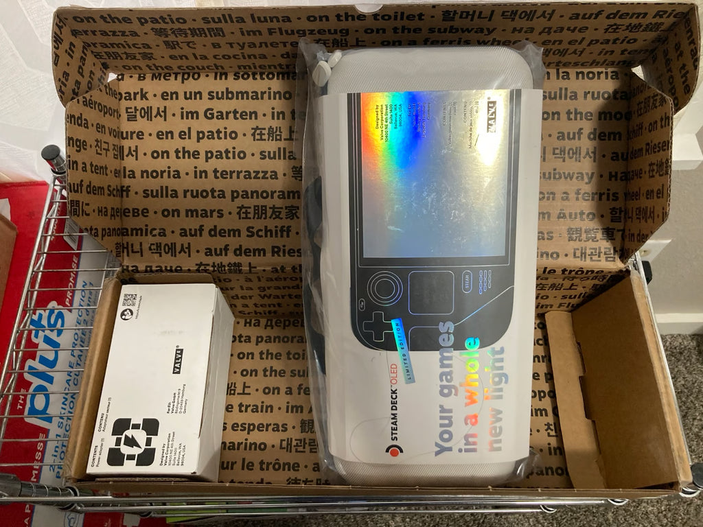 White OLED 1TB Steam Deck Limited Edition - Sold out at the Steam Store 9X63