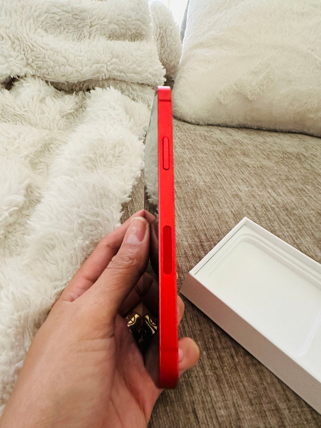 iPhone 12 red 128 gigabytes (like new). 5Y71