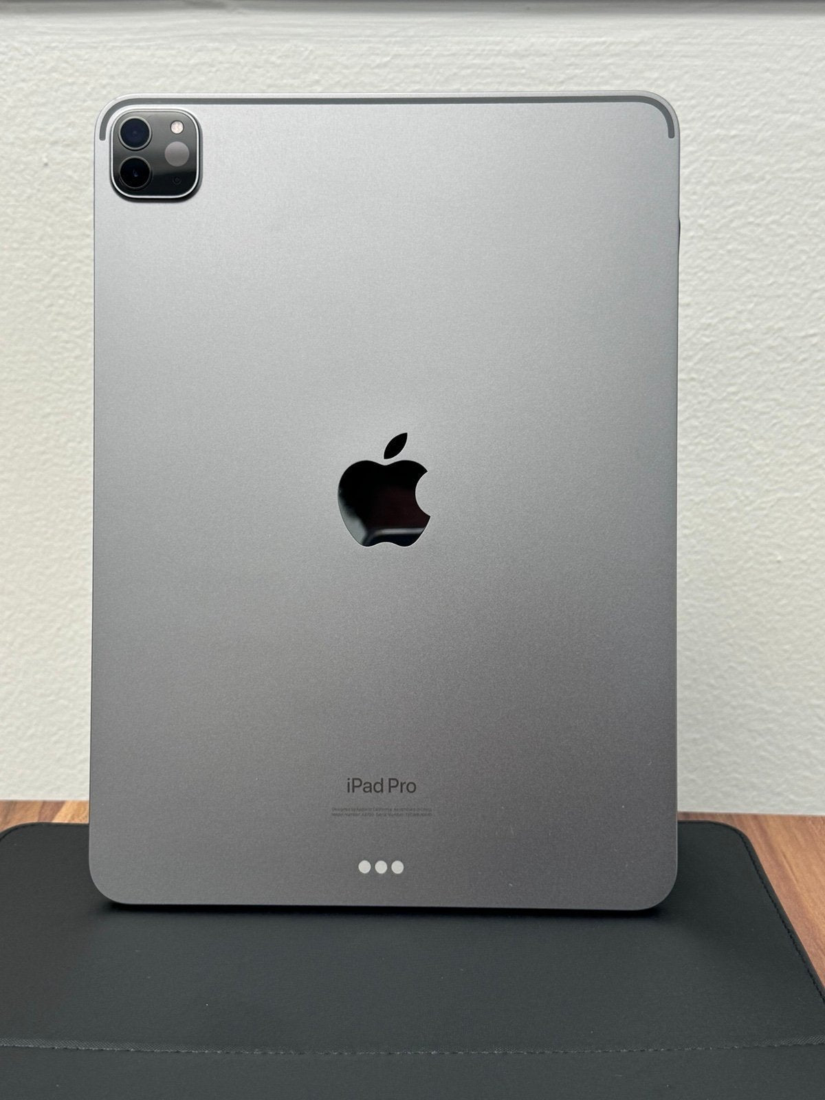 iPad Pro 4th generation 11-inch 128 gb 3Z35