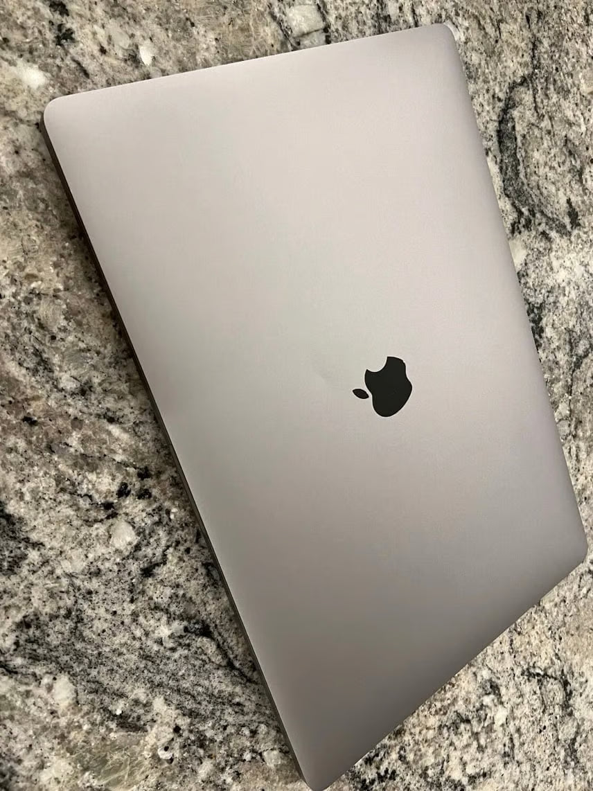 macbook pro 16 inch 6W27
