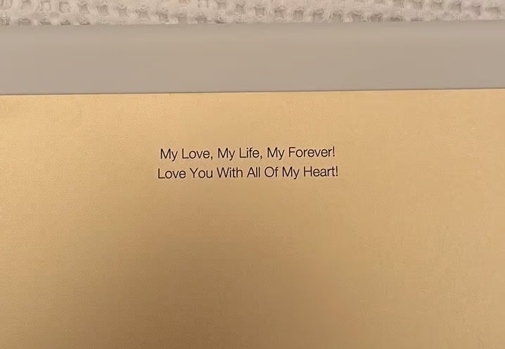 Apple 12.9�?iPad Pro 1st Generation 128 GB In Gold  Unlocked 2B92