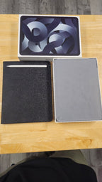 iPad Air 5th Gen (M1 Chip) (64GB)(WIFI) 7B89