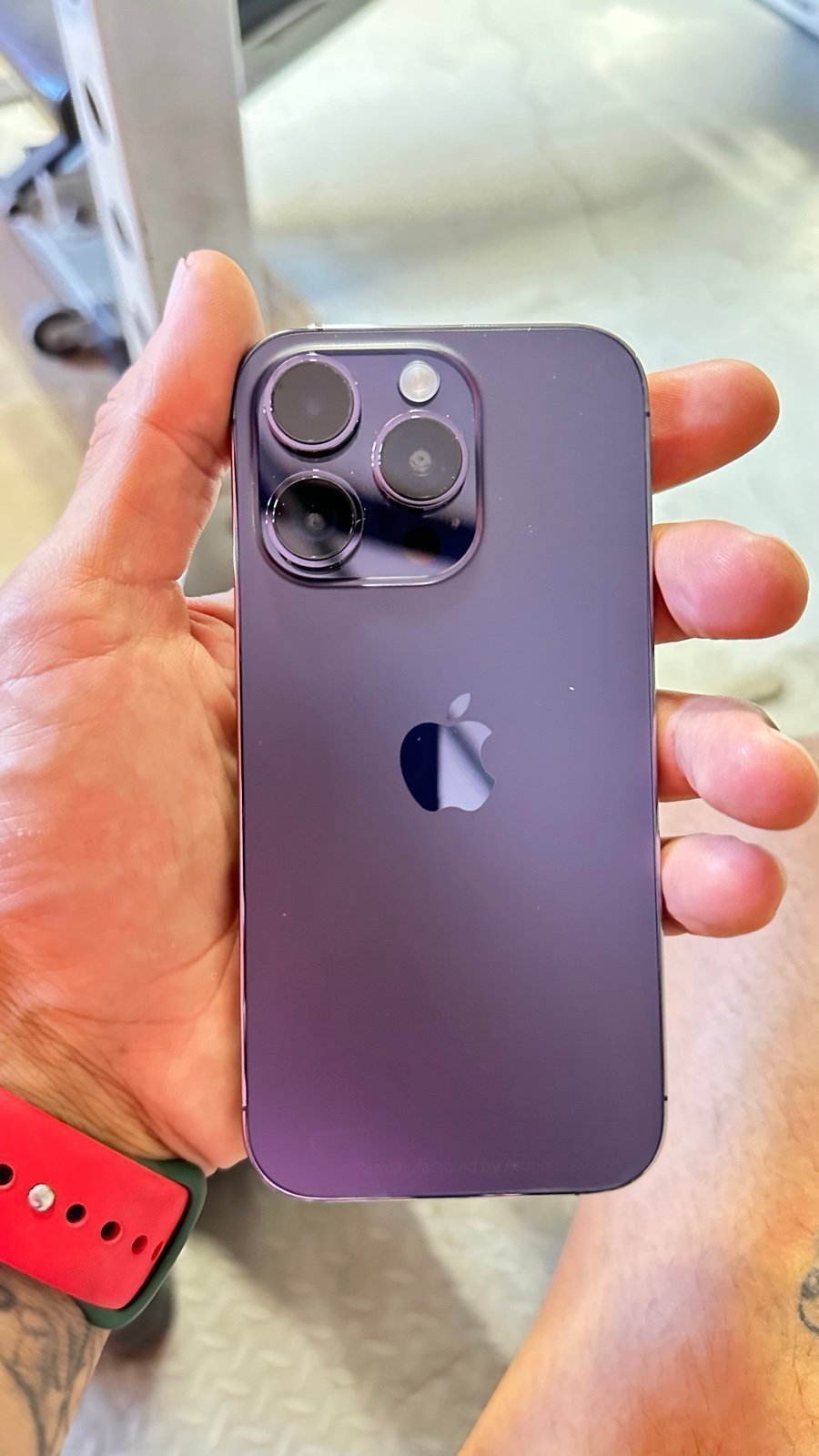 iPhone 14pro 1TB 6U86