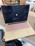 MacBook 7U31