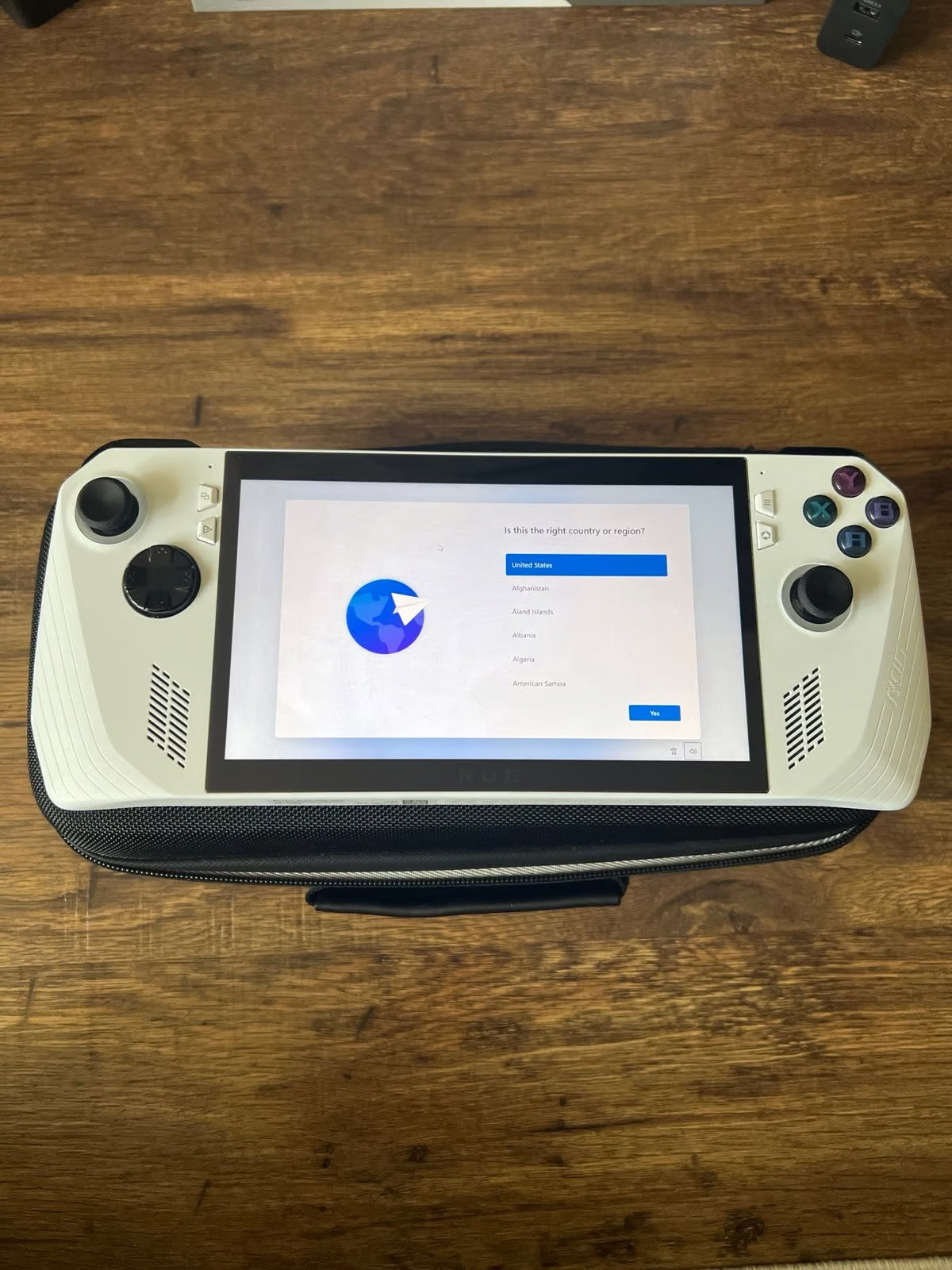 ASUS rog ally z1 extreme 9S82