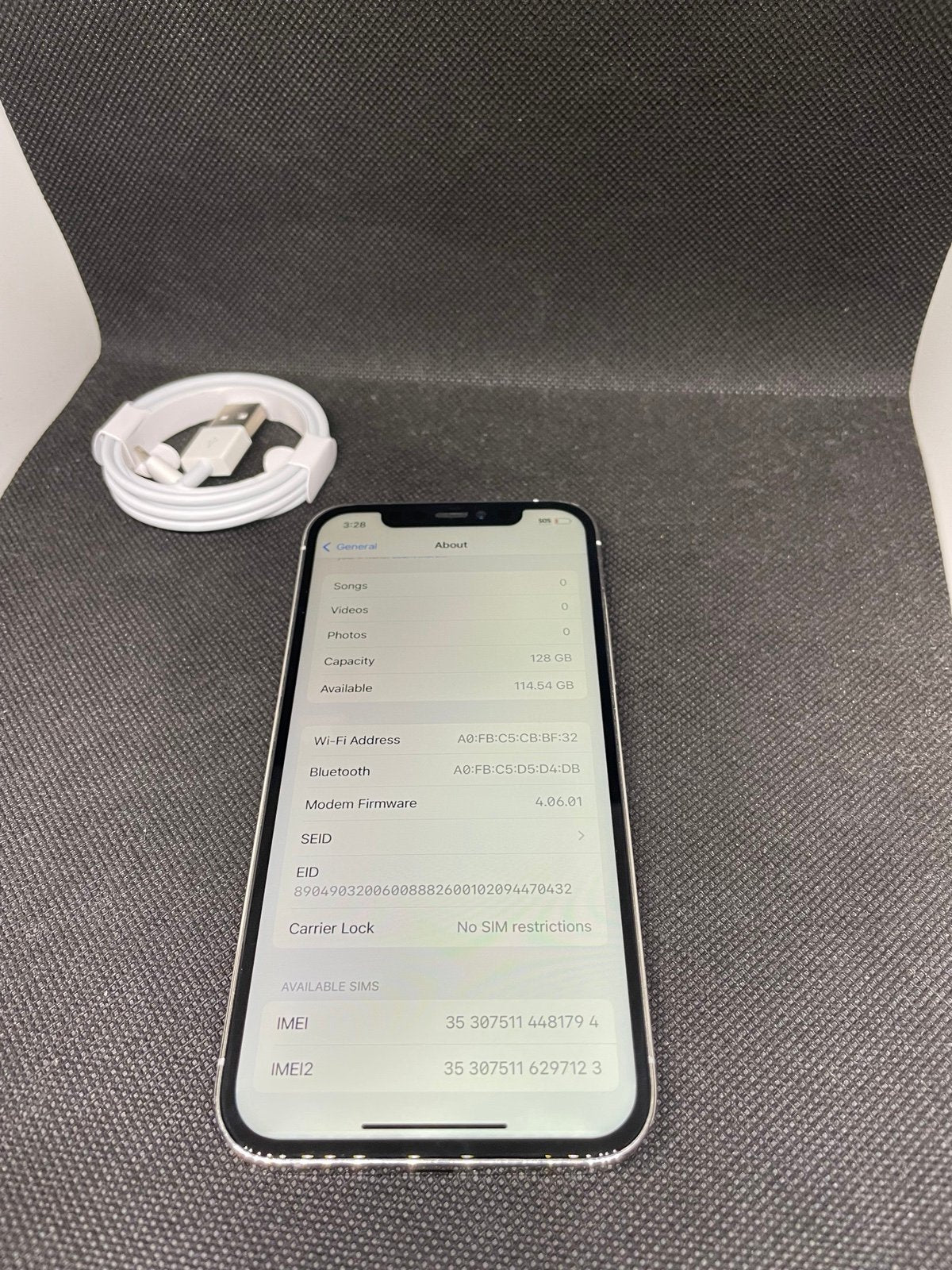 Apple iPhone 12 Pro 128 GB in Silver for Unlocked 2L82