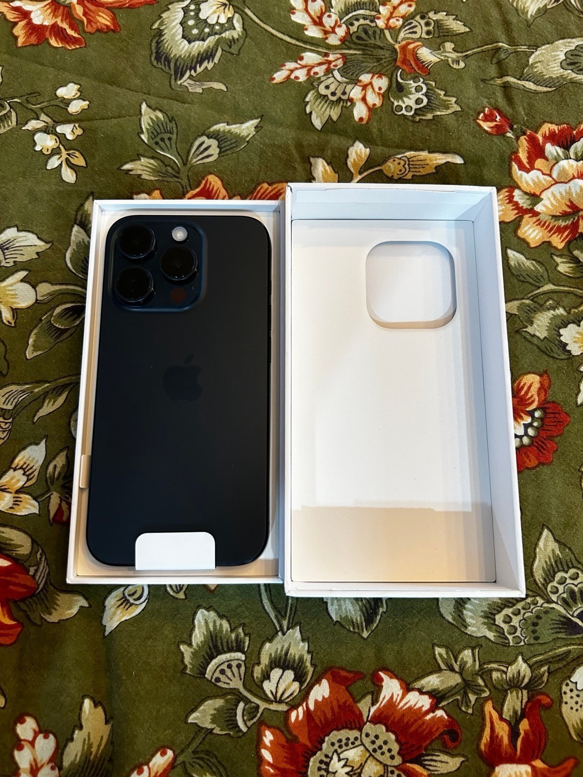 Apple IPhone 15 Pro T-Mobile 1Q99