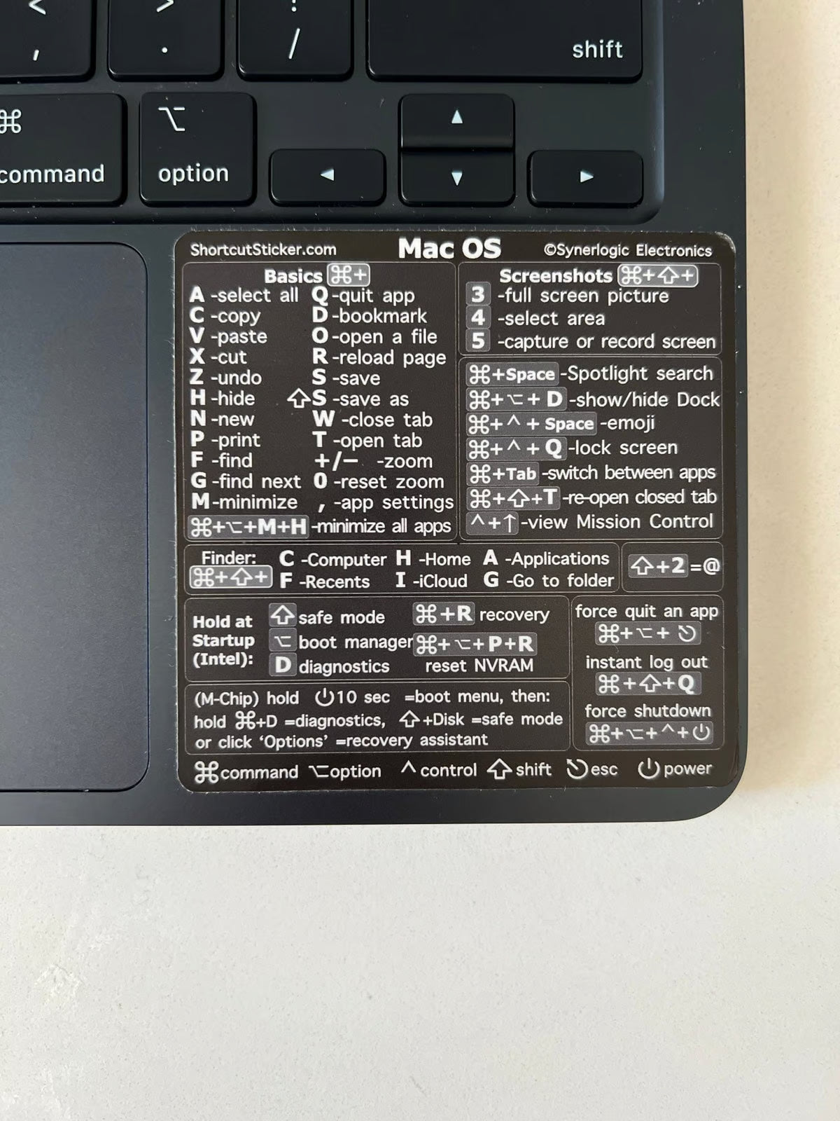 Apple MacBook Air 13in. w/Apple Care Bundle 5K28