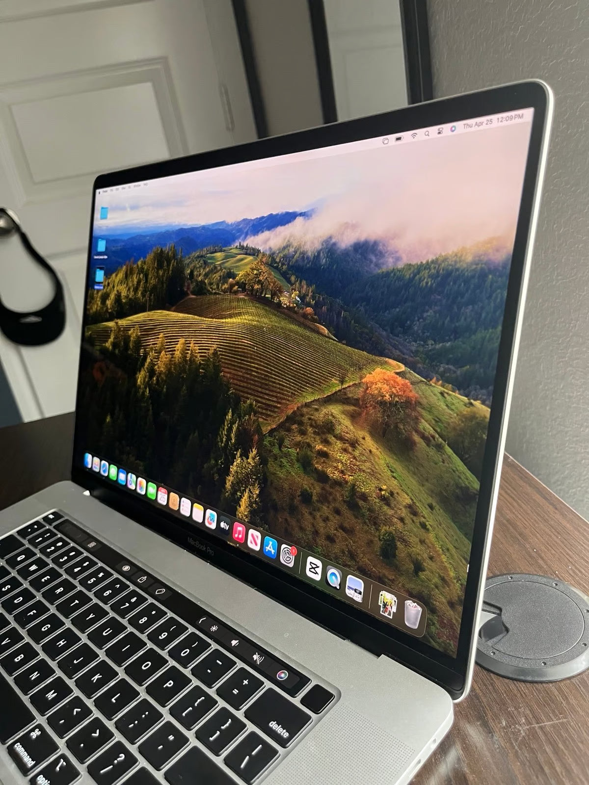 macbook pro 16 inch 2019 9V36