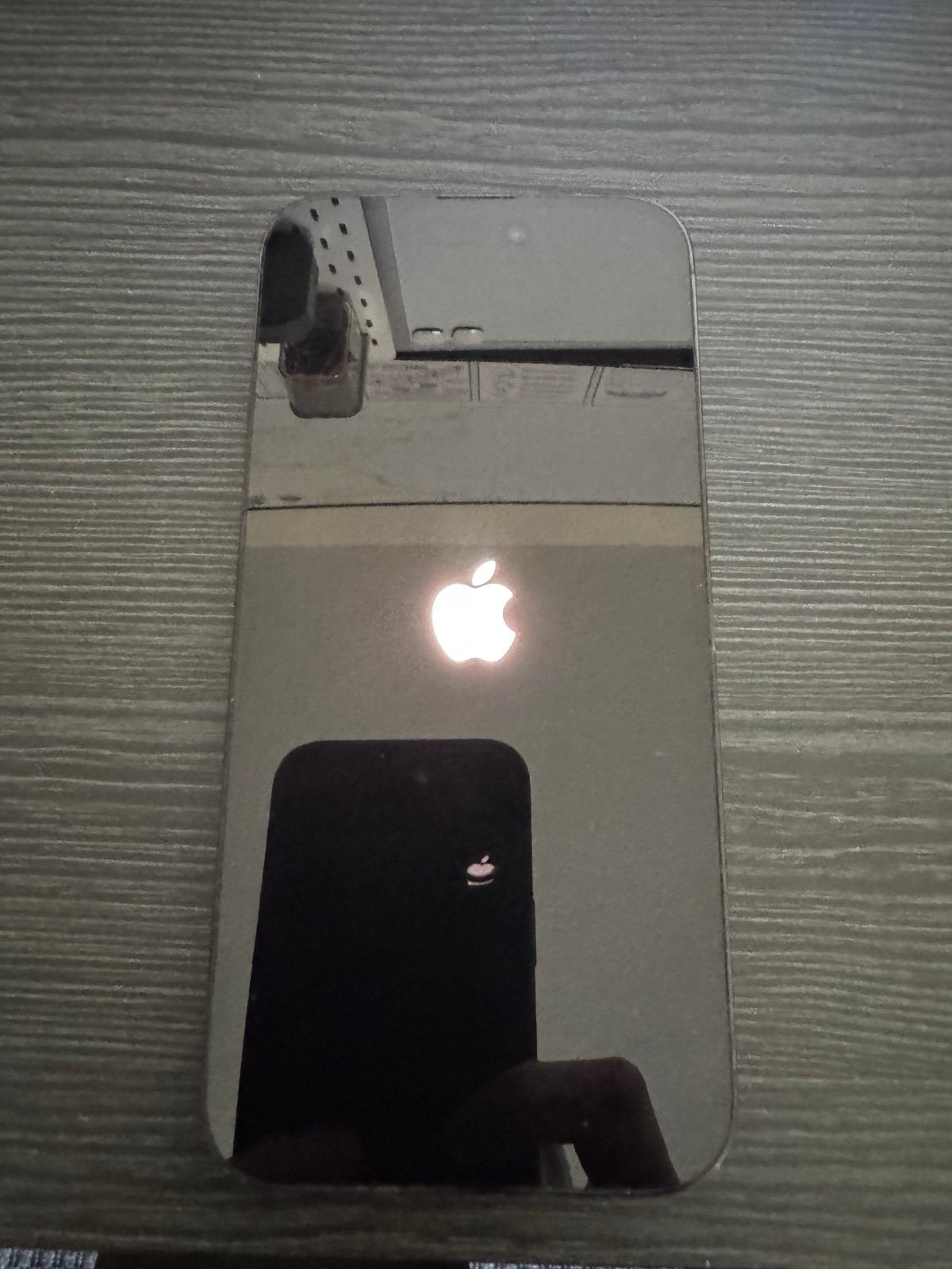 iPhone 14 pro max phone unlocked 7M39