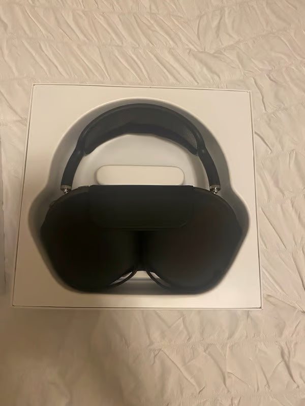 Apple AirPods Max in Space Gray 8C68