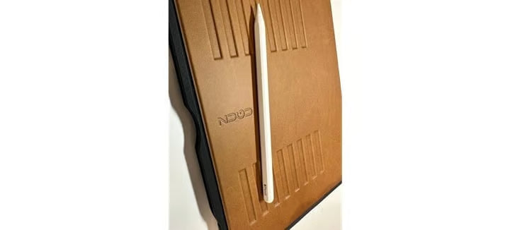 Apple Ipad Pro 11 3rd Generation with Cover/Keyboard and Pencil 6W83