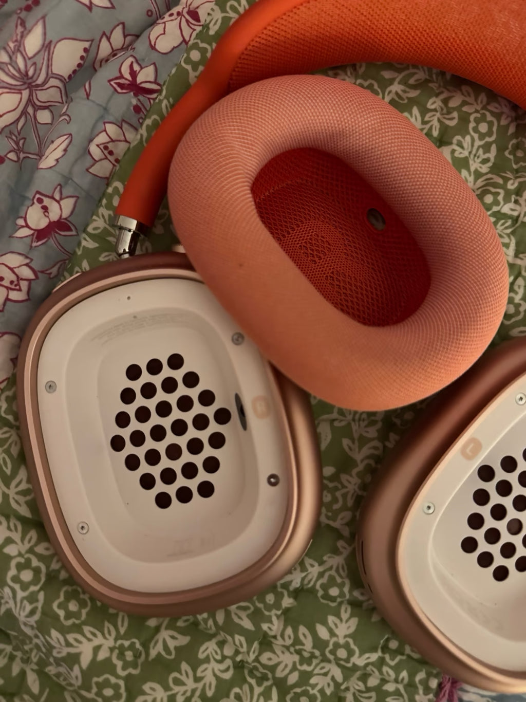 Apple AirPods Max with Smart Case in Pink 9B73