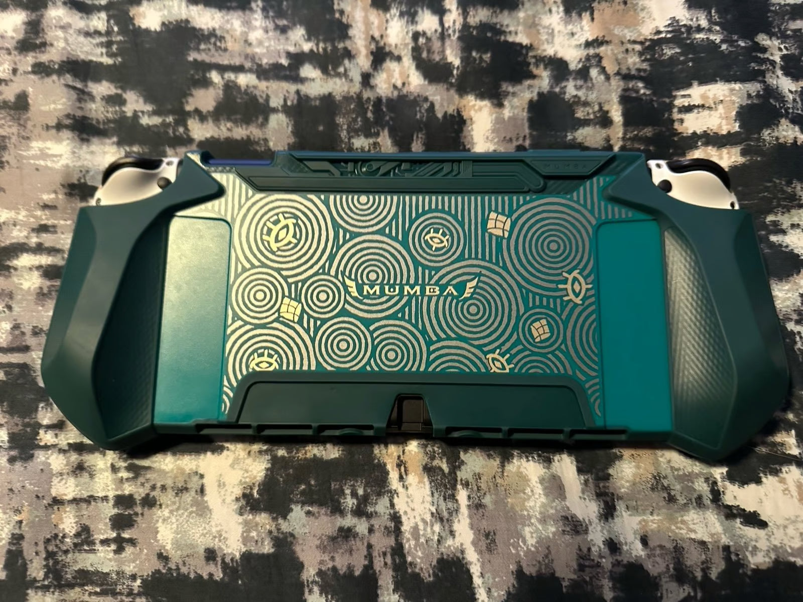 the legend of zelda tears of the kingdom edition Nintendo switch oled 8M79