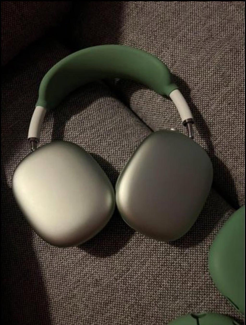 Apple AirPods Pro Max 7V35