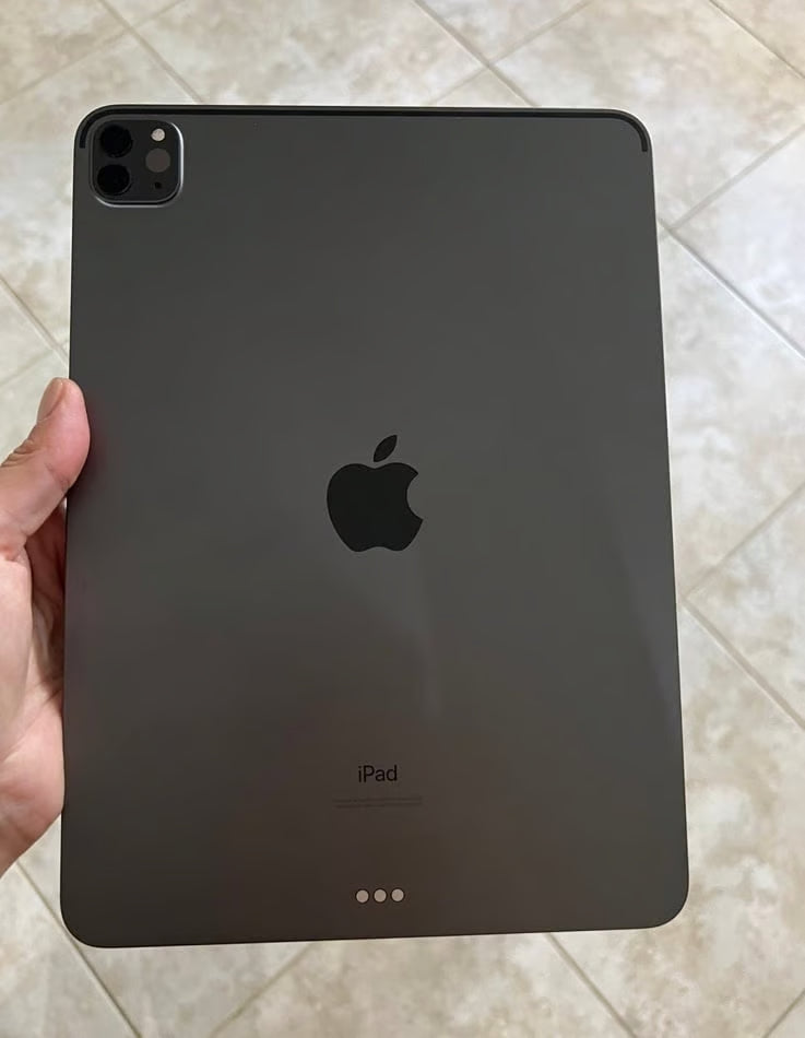 2020 iPad Pro 11 inch including Apple Pencil! 3W71