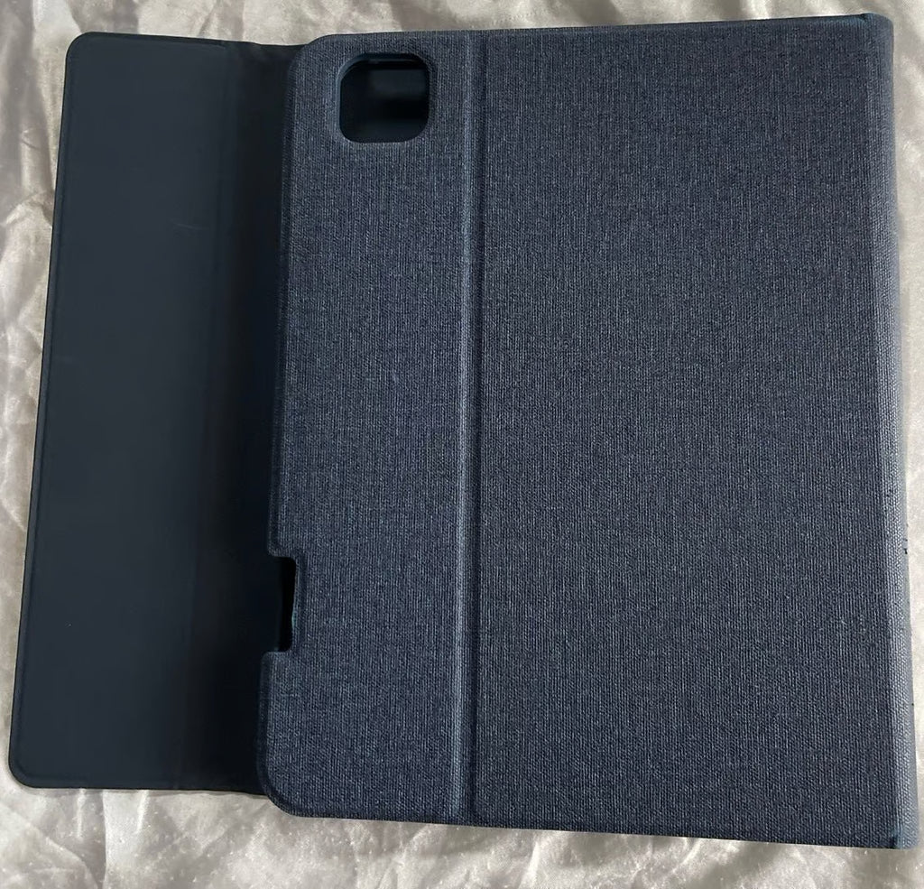 Apple iPad Air 5th Generation 64 GB in Blue 7O26