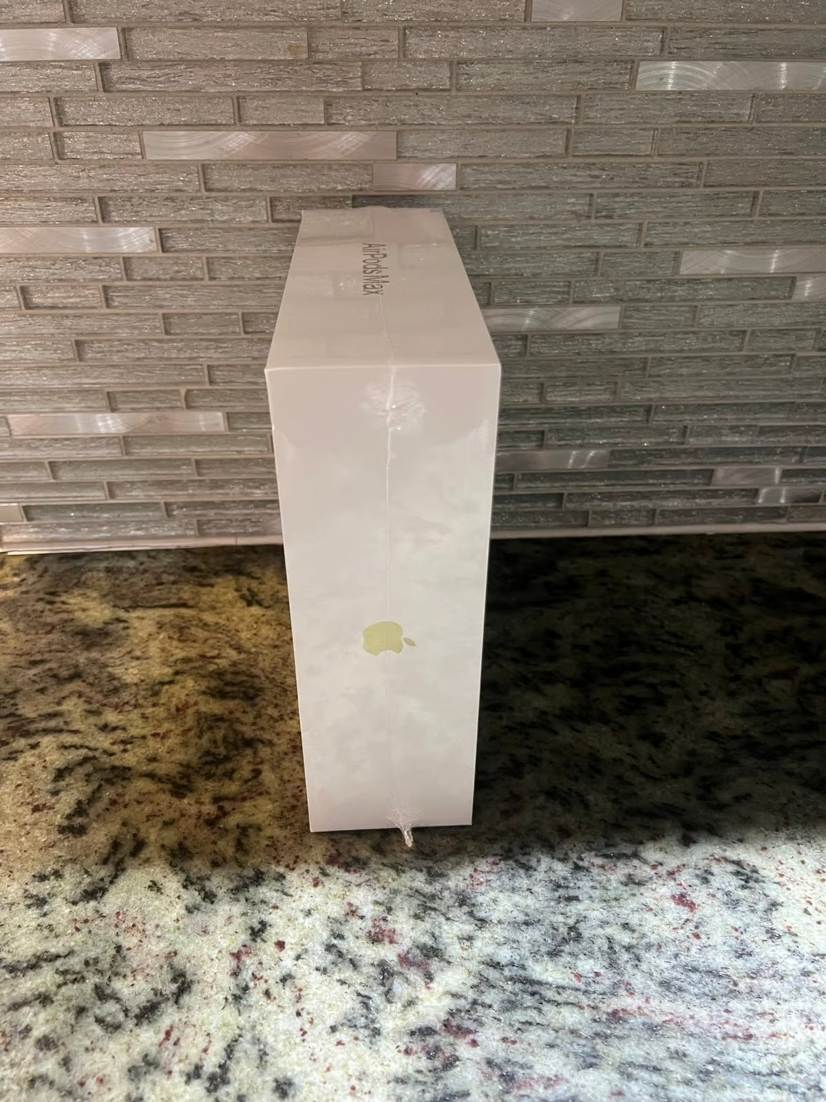 Apple AirPods Max with Smart Case & Lightning USB-C Cable 5Y28