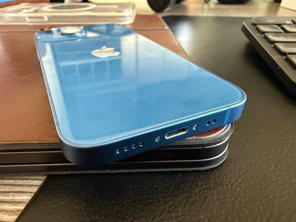 Apple iPhone 13 Mini 128 GB in Blue MINT unlocked w Apple case 1M56