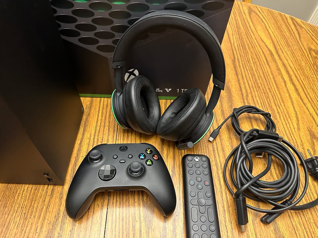 Xbox Series X Lot 3M39
