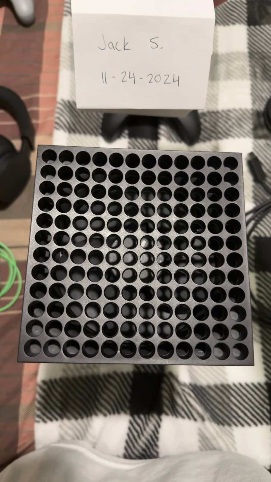 XBOX Series X 1TB (+ 2TB Seagate Card) (+2 XBOX X Controllers) + Headphones 3D99