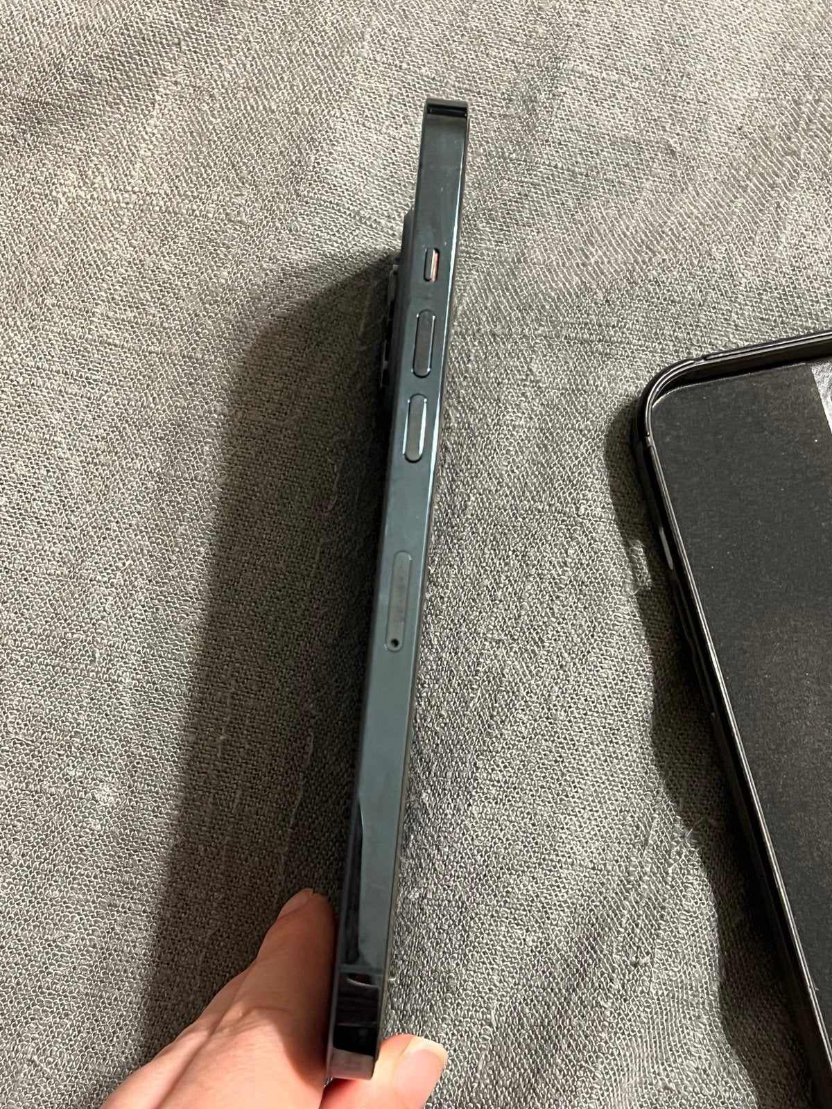 iPhone 12 Pro Max ( reserved ) 7T62