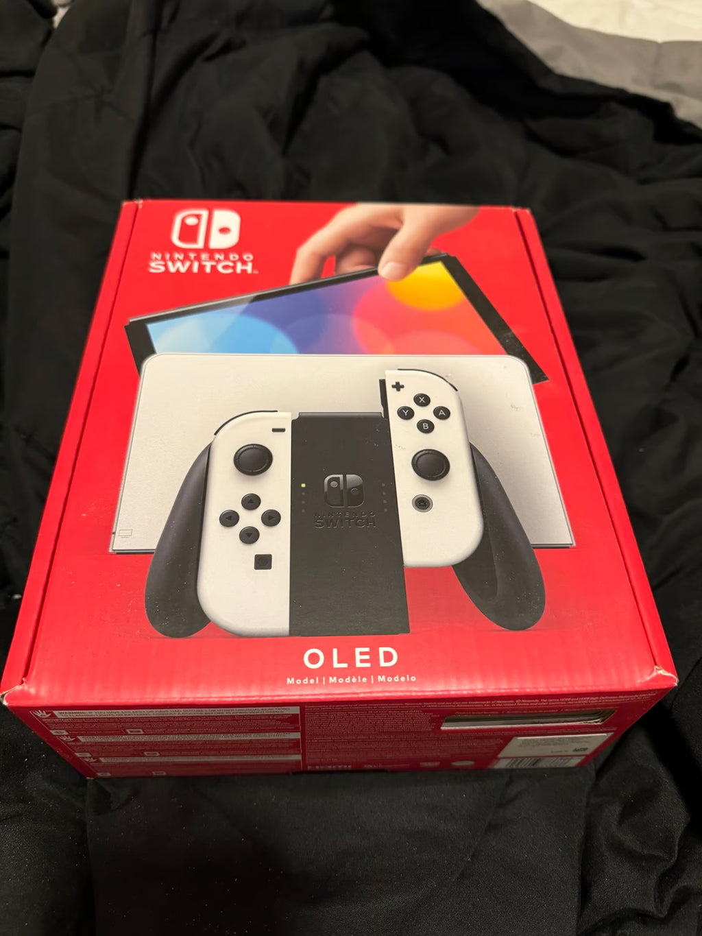 OLED Nintendo Switch W/ white joycons 7E27