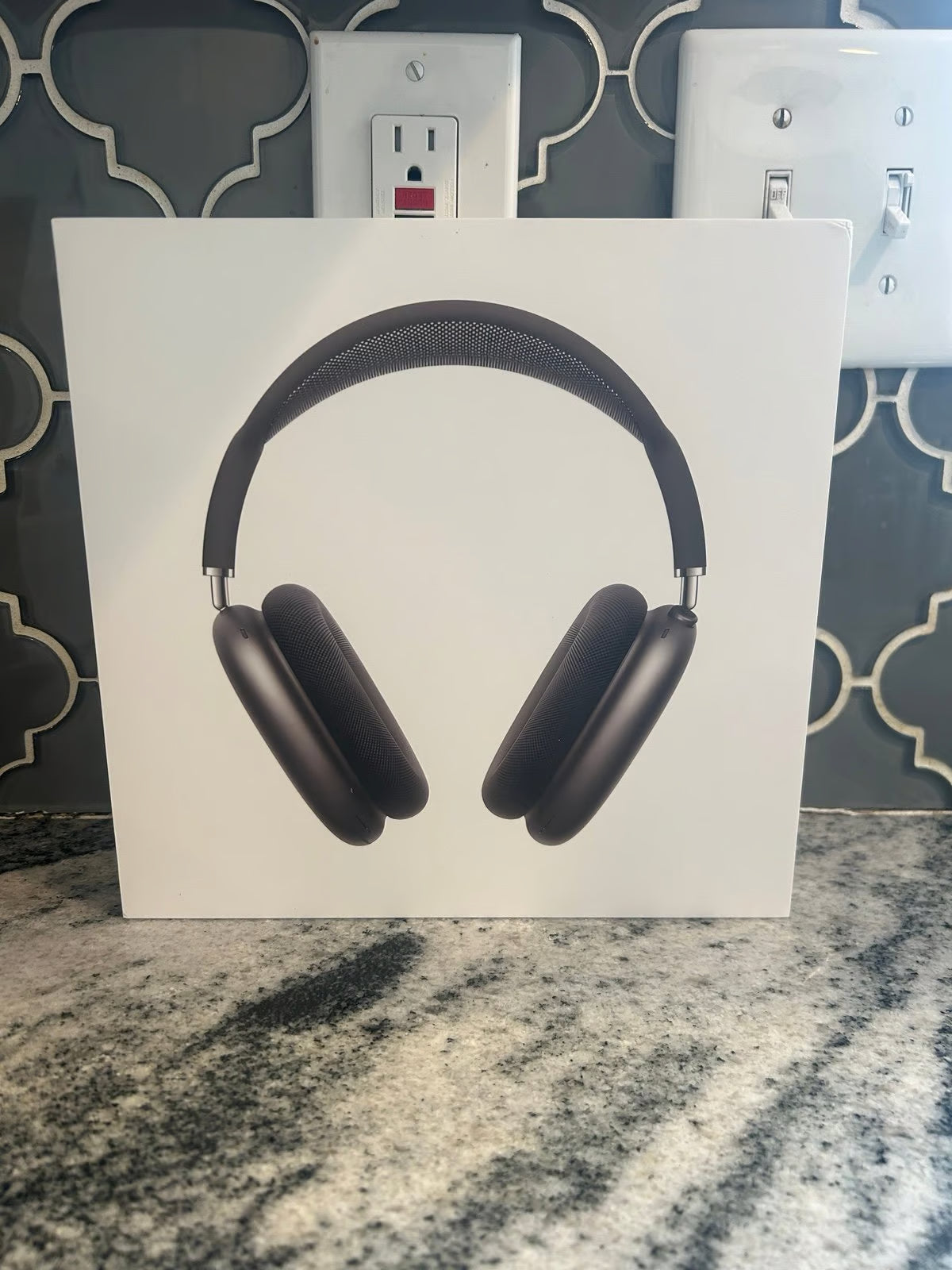 New AirPods Max Space Grey 9L87