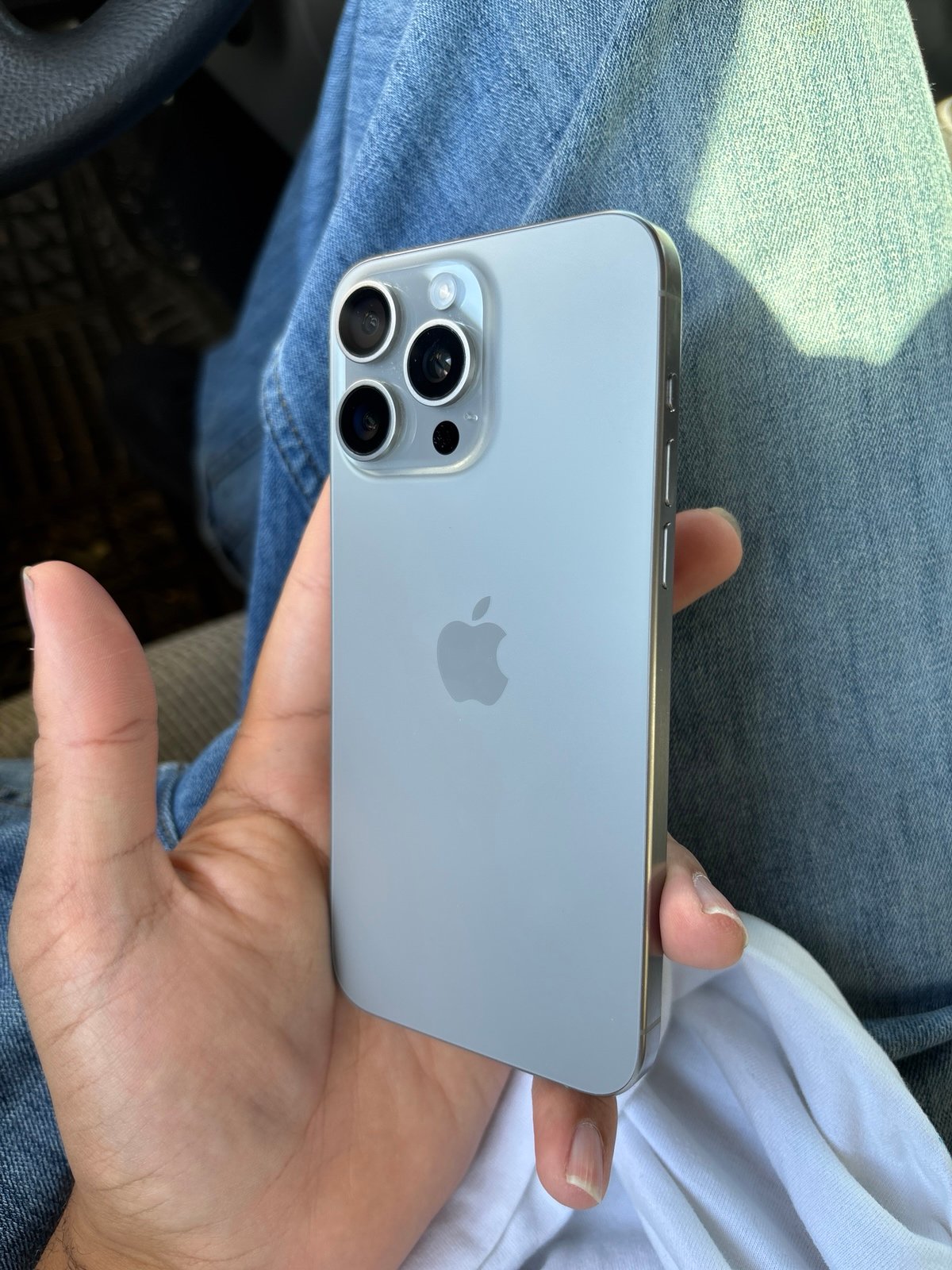 iPhone 15 Pro Max 256gb 6R32