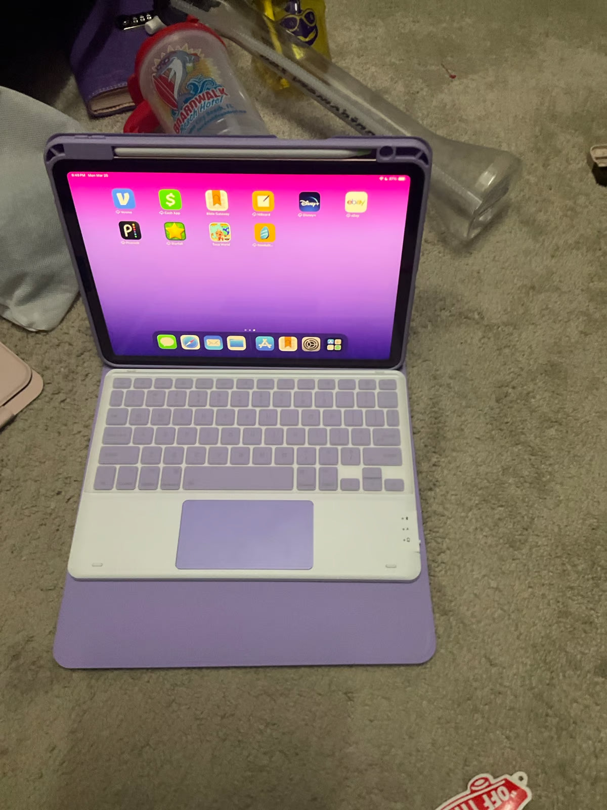 Apple iPad Air 5th Generation 64 GB in Pink 5D76