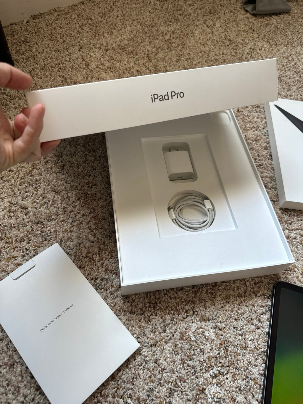 iPad Pro 12.9-inch 1 TB Wi-Fi + Cellular 4th gen UNLOCKED Space Grey 1Q83