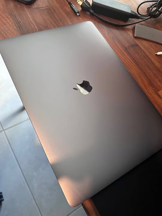 MacBook Pro 5J62