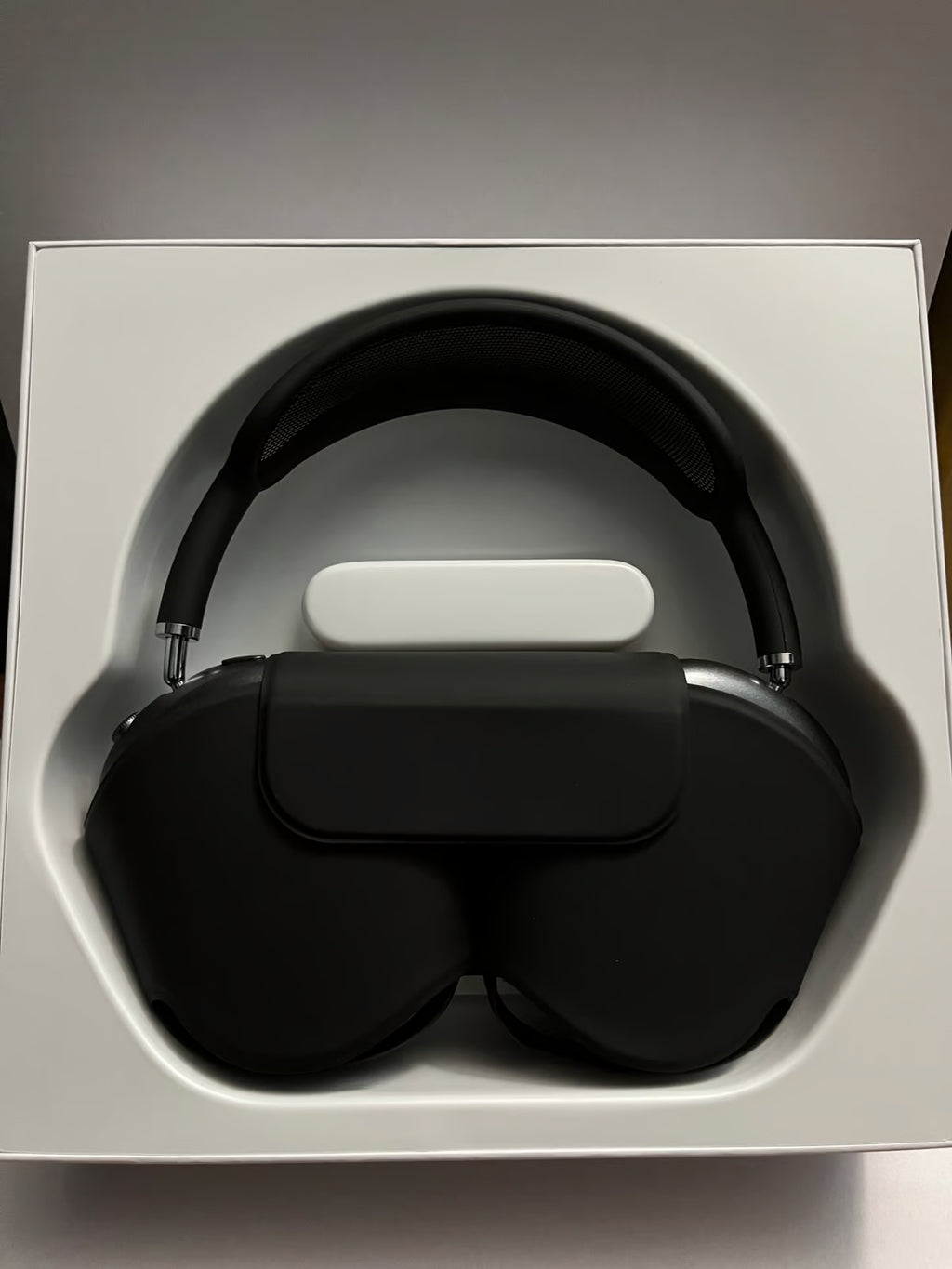 Apple AirPods Max with Smart Case in Space Gray 2Z33