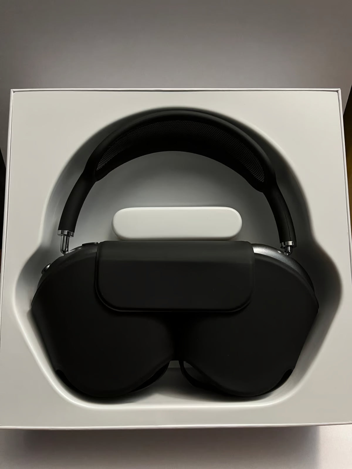 Apple AirPods Max with Smart Case in Space Gray 2Z33